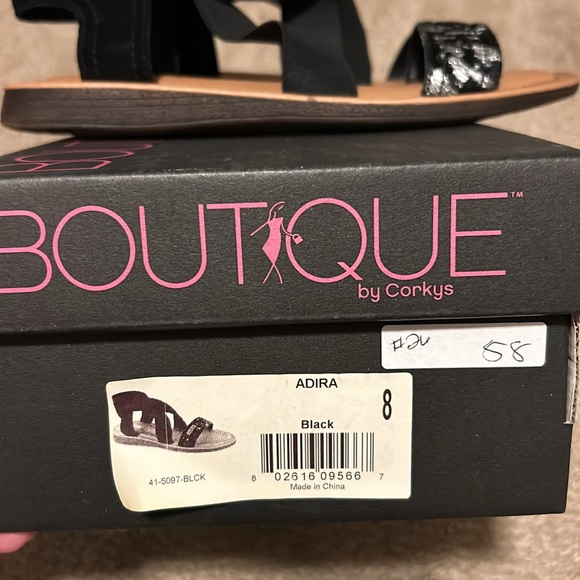 Sandals, like new worn one time. - Picture 4 of 4